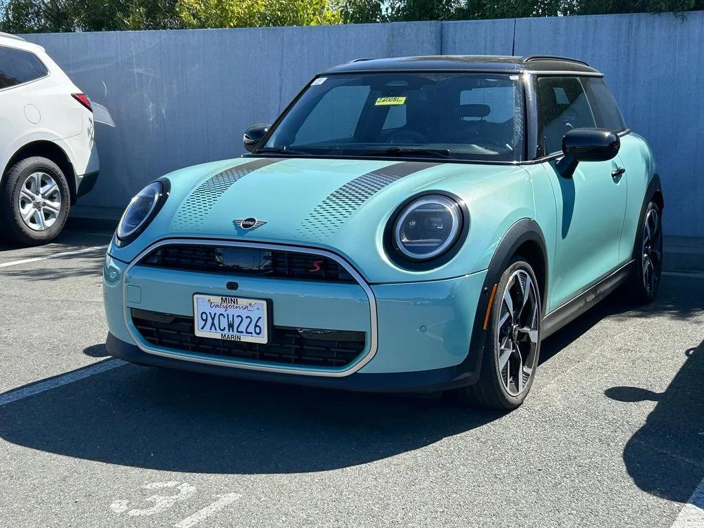 mini hardtop 2 door 2026 WMW23GD04T2X70100 image mini hardtop 2 door 2026 WMW23GD04T2X70100 image